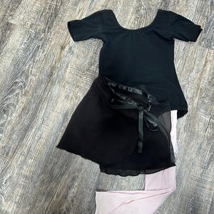 Black leotard for dance class for girls 4-5y